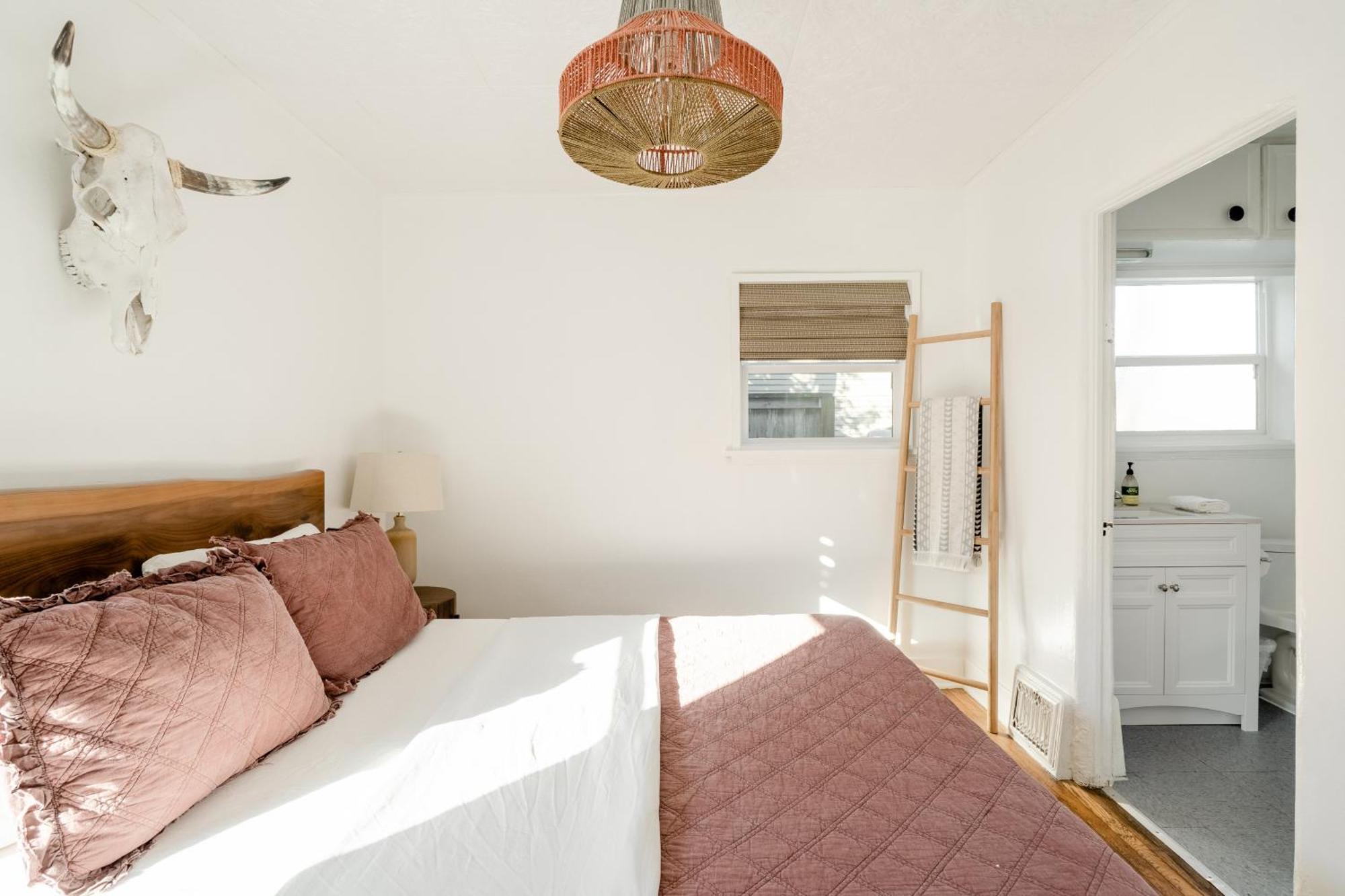 Holiday home Collection - Sedona Vibes In Pdx- Walk To Local Shops & Coffee *